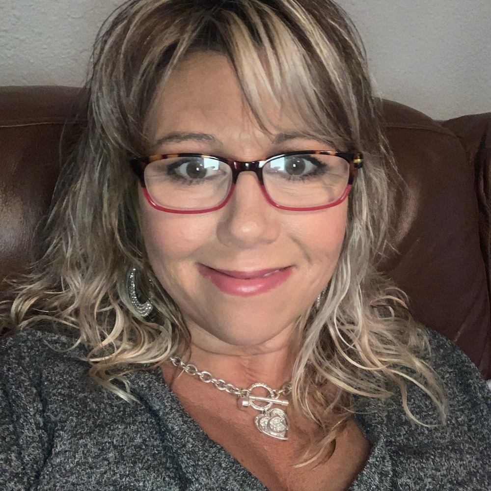 Meet your Posher, Kim